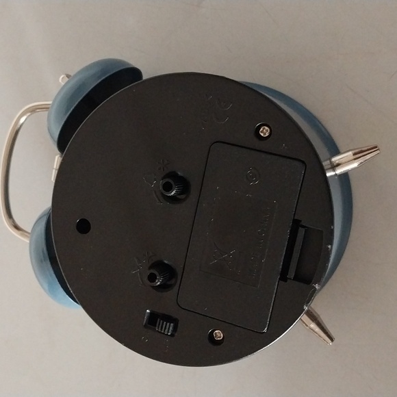 Nice clock - Picture 2 of 2